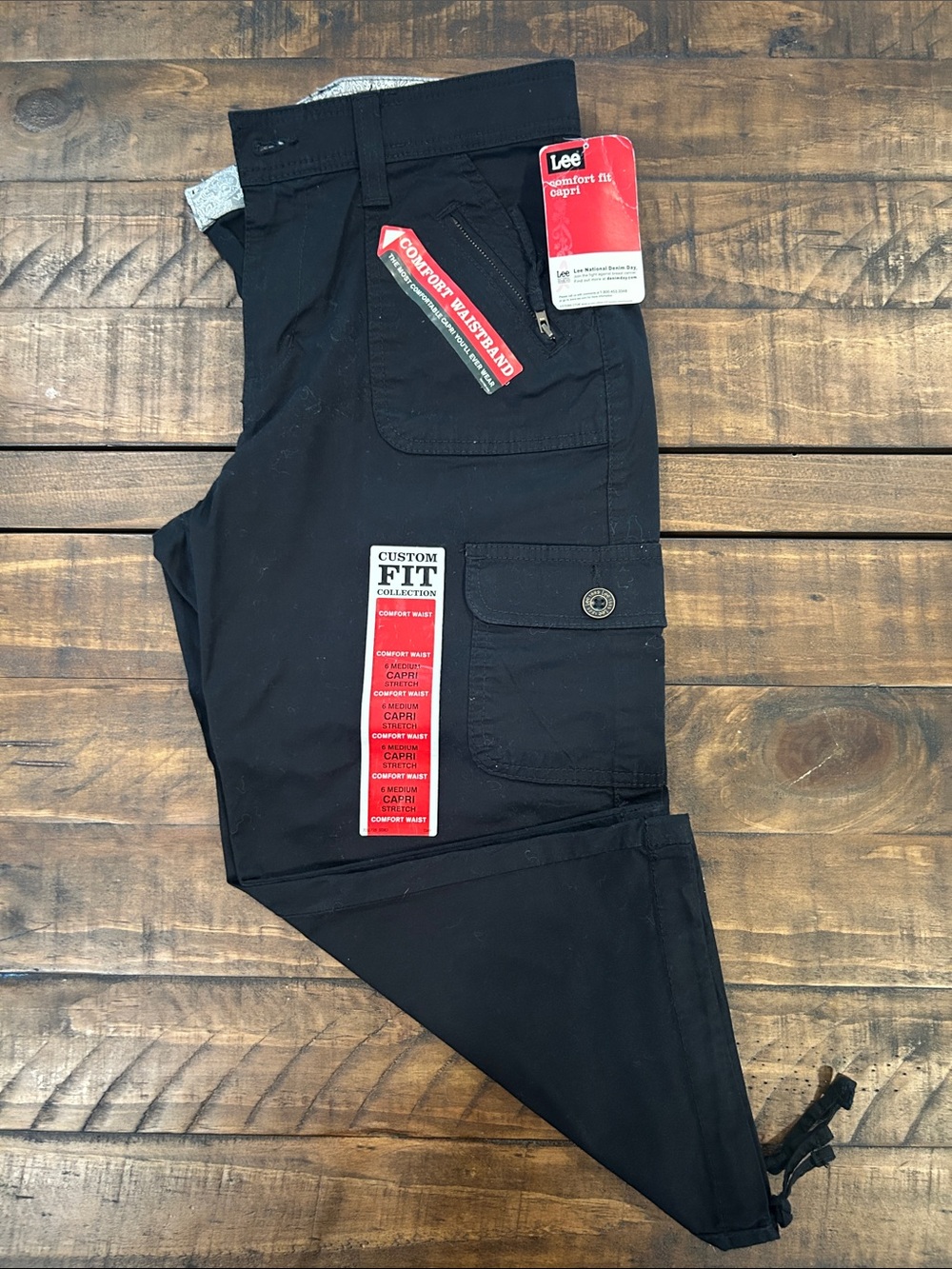 Lee Women’s Black Cargo Comfort Fit Capris with Comfort Waistband